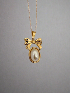 Girlie Pendant