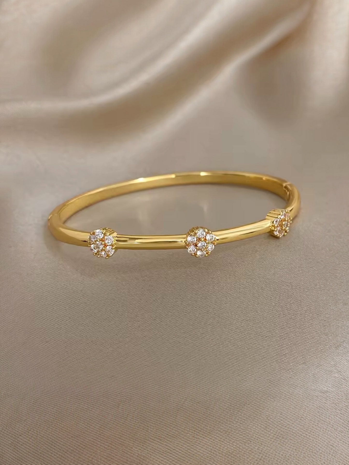 Flora Bangle