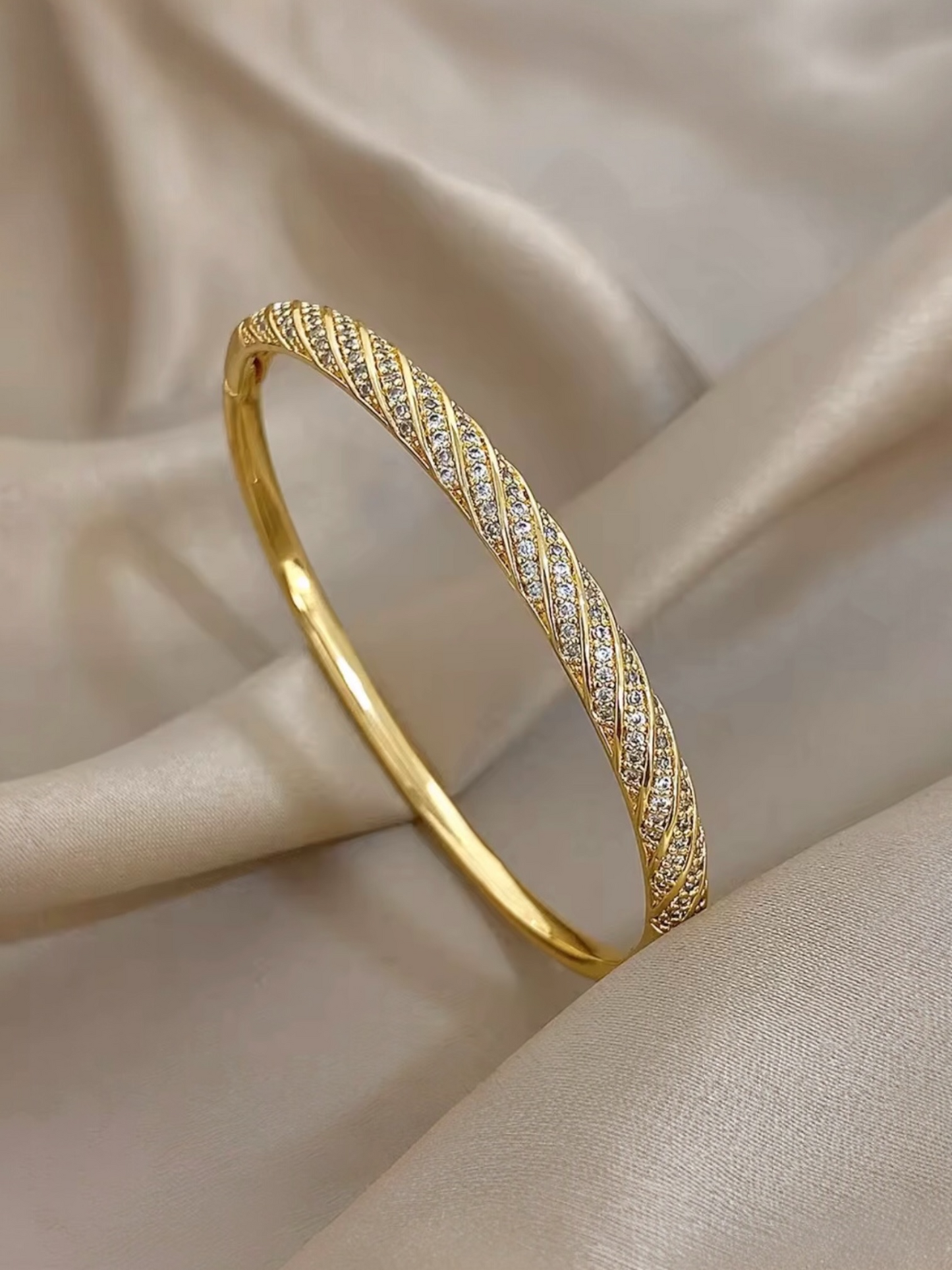Alora Bangle